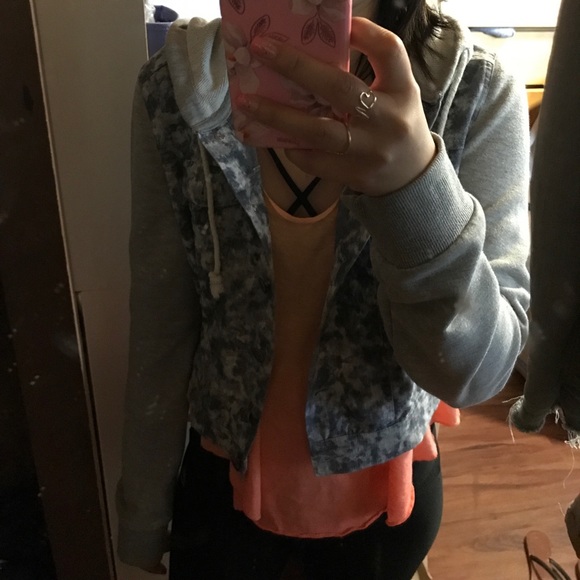 Jacket - Picture 3 of 3