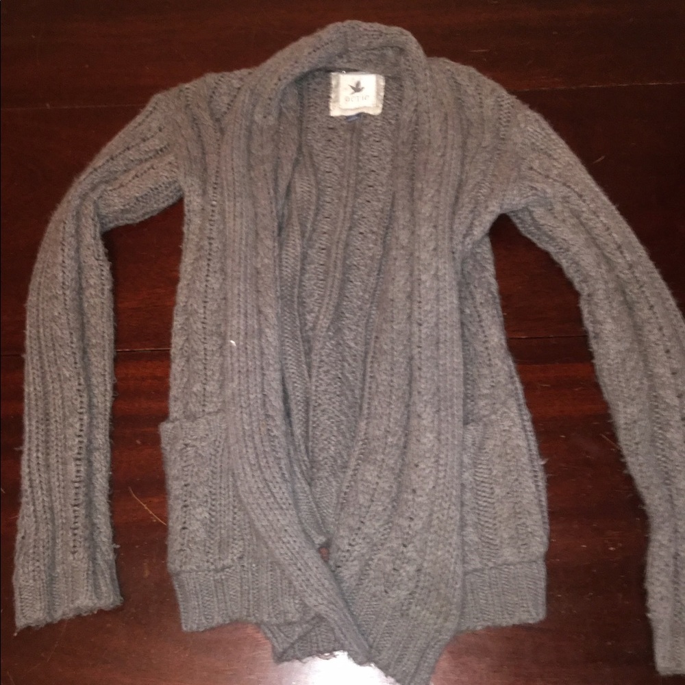 Aerie grey open cardigan sweater