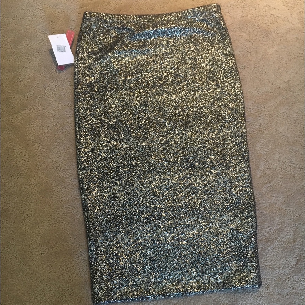 Metallic pencil skirt