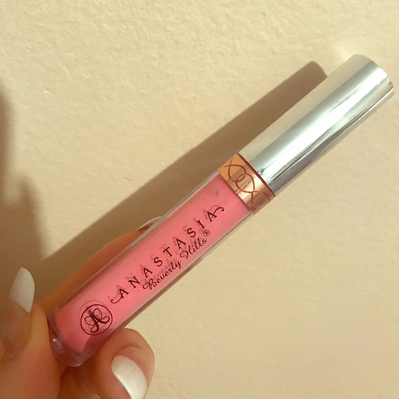 baby pink liquid lipstick