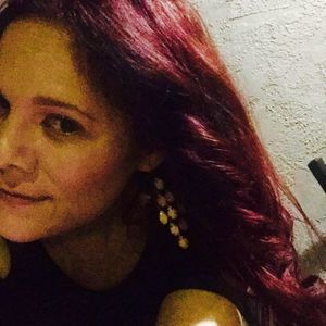 Meet your Posher, Claudia