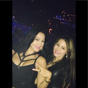 Meet your Posher, Gloria