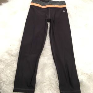 Vogo Crop Yoga Pants size XS