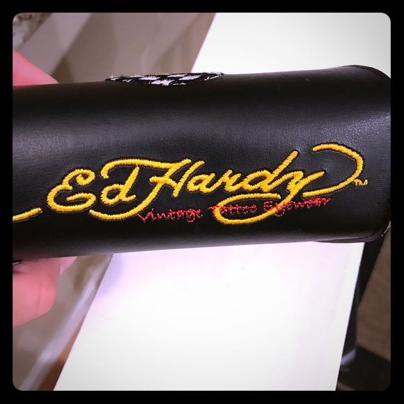 Ed Hardy sunglasses/glasses case new nwt - Picture 1 of 4