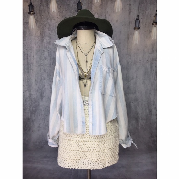 REWORKED DISTRESSED STRIPED DENIM CUT OUT CROP TOP - Picture 2 of 8