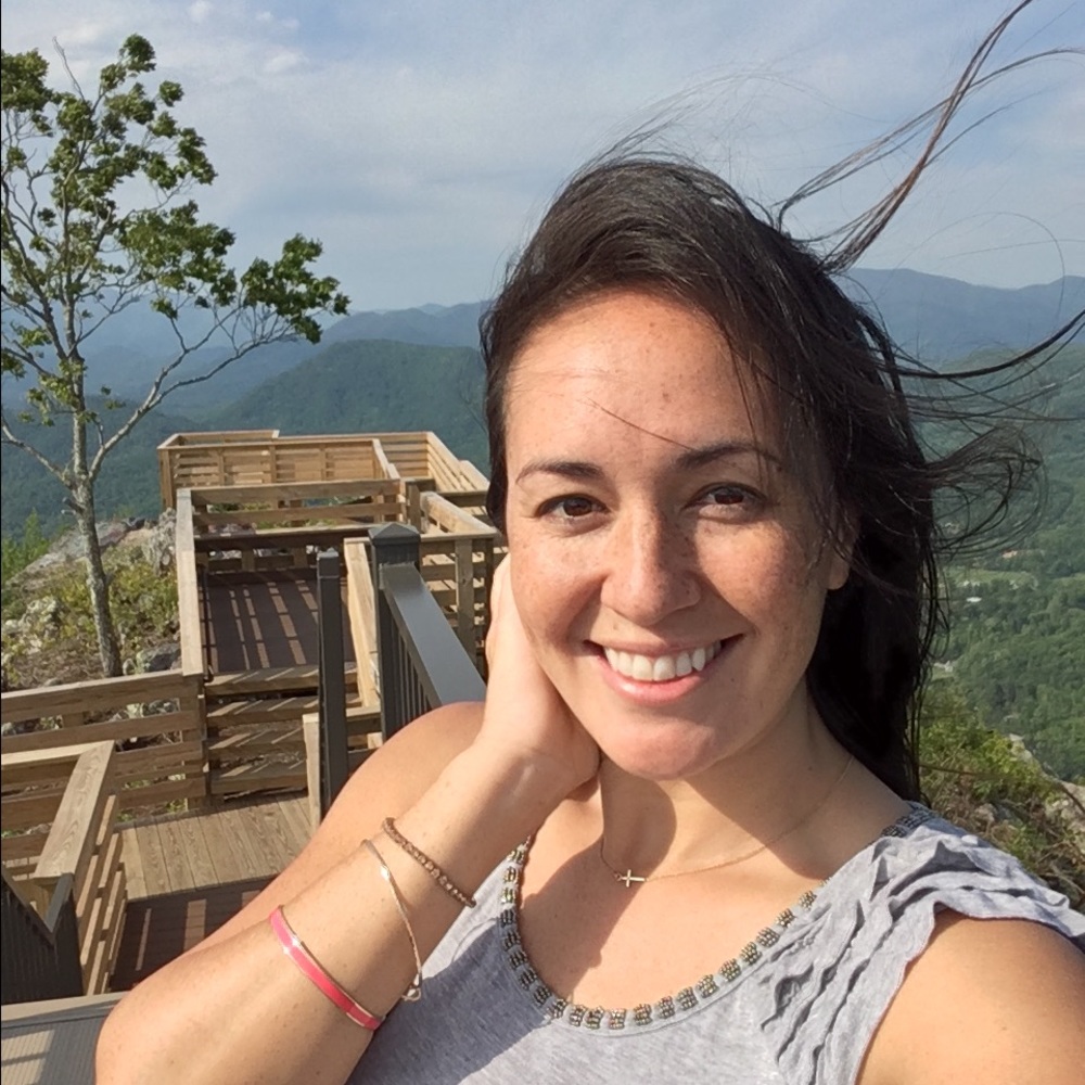 Meet your Posher, Brooke
