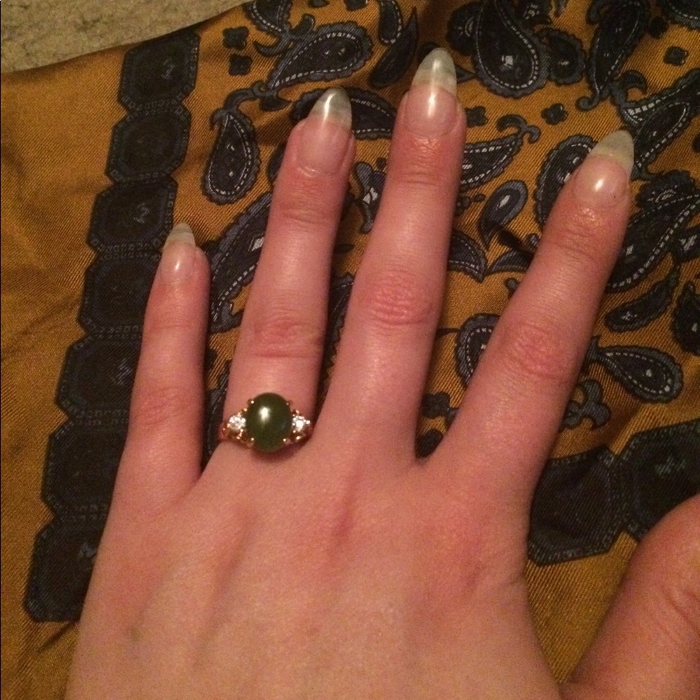 Jade gold tone rhinestone VTG ring