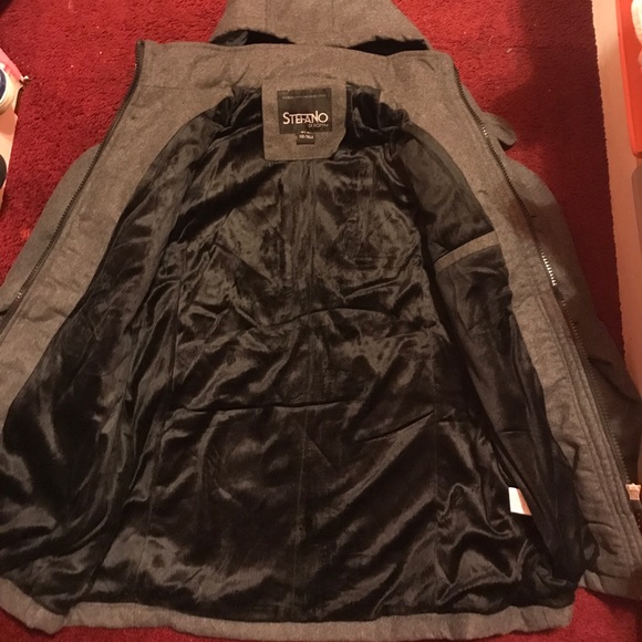 Grey coat - Picture 3 of 3