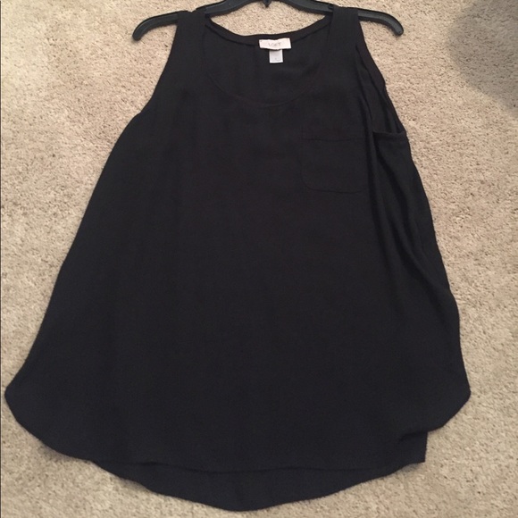 Black top - Picture 1 of 4