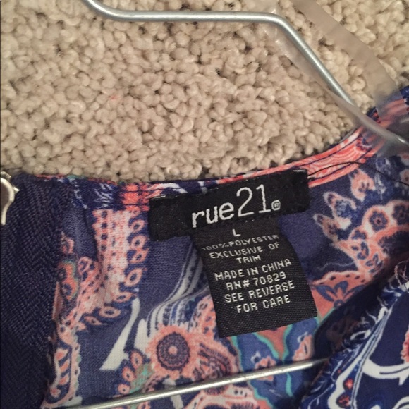 Very light weight dress - Picture 2 of 4