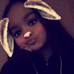 Meet your Posher, Justine