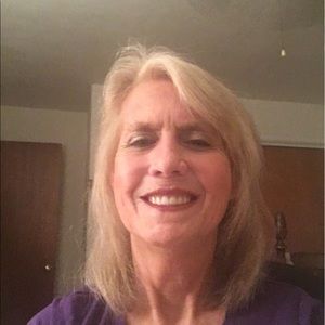 Meet your Posher, Genia