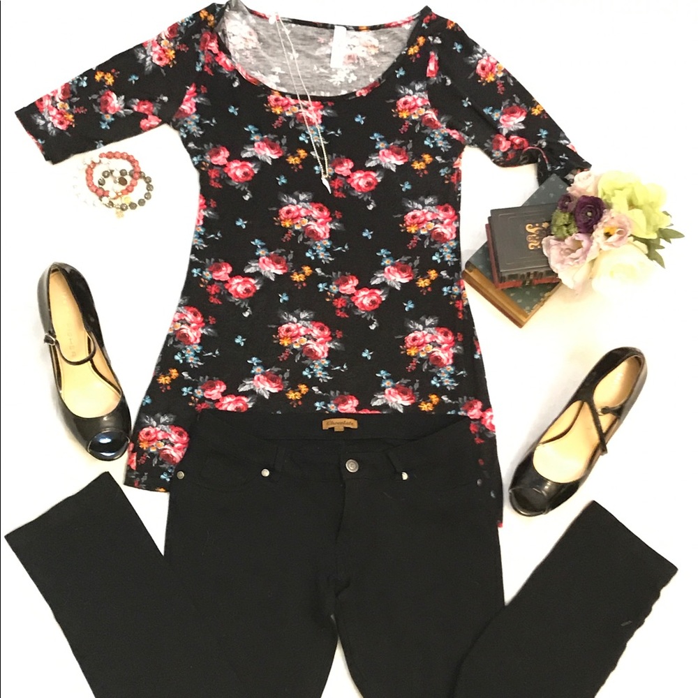 💐Floral Pink Blush M/L top 💐