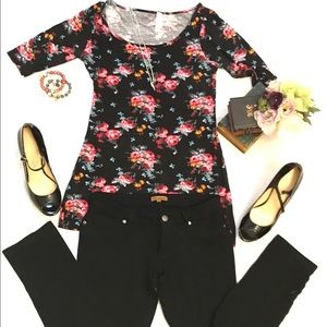 💐Floral Pink Blush M/L top 💐