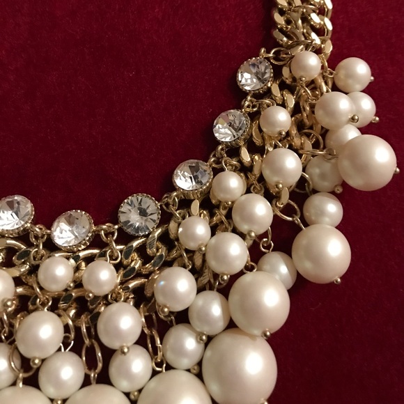 Gold and pearls chain bib necklace - Picture 2 of 5