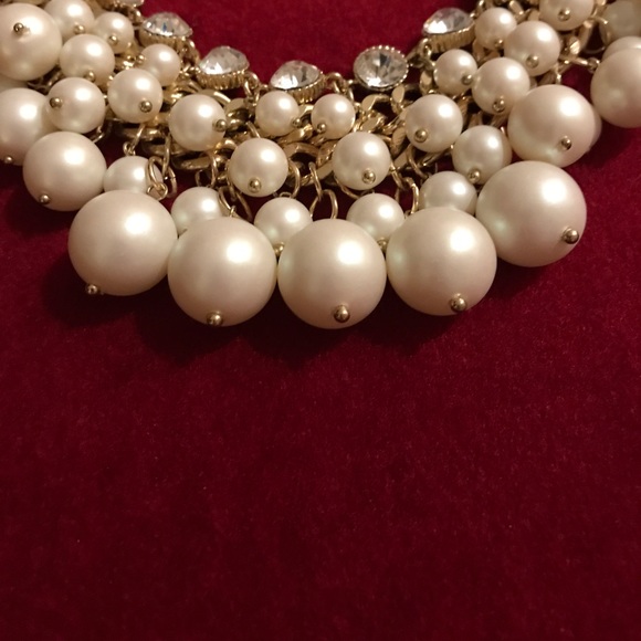 Gold and pearls chain bib necklace - Picture 4 of 5