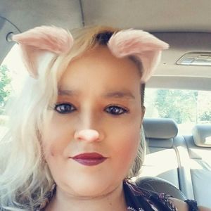 Meet your Posher, Denise