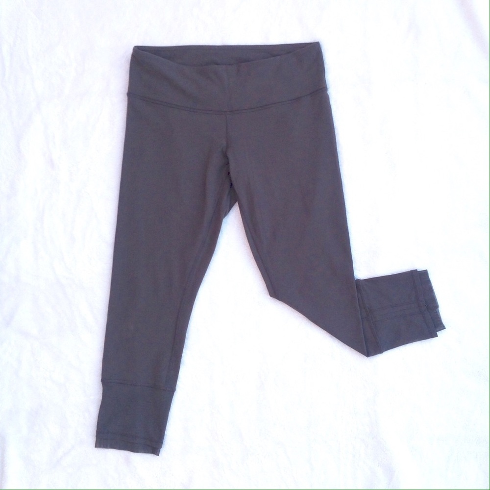 Mid Calf Leggings by Lululemon