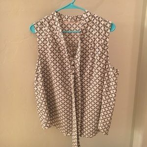 41 Hawthorn Sleeveless Tie Front Blouse