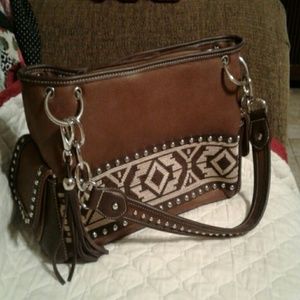 M & F  *Blazin Roxx* md/lg handbag👜💜🌻