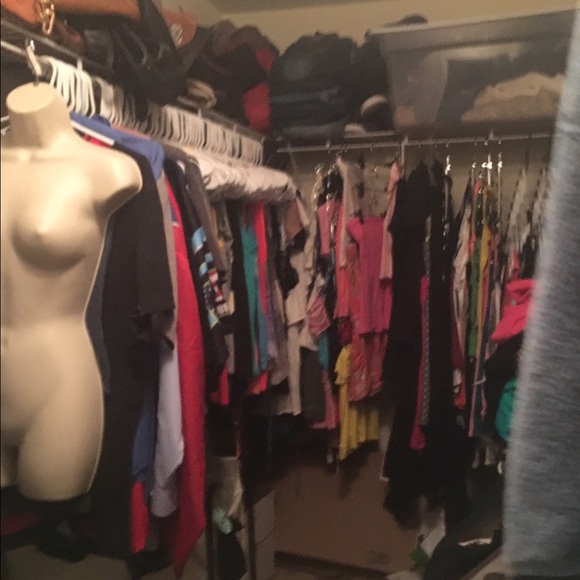 Meet your Posher, Michelle - Picture 3 of 8