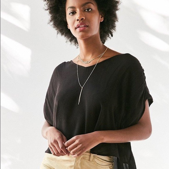 [ silence + noise ] popover black boxy crop top - Picture 2 of 8