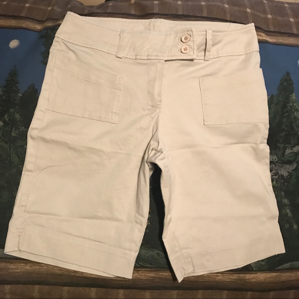 FULL COVERAGE*  stretch Bermuda Shorts,  sz11/12
