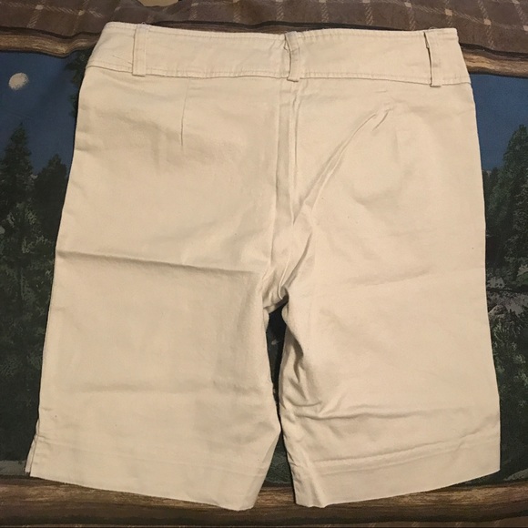 FULL COVERAGE*  stretch Bermuda Shorts,  sz11/12 - Picture 3 of 3