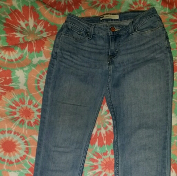 SALE Levi's Jeans GREAT FIT! - Picture 2 of 7