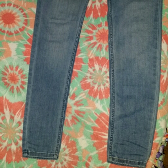SALE Levi's Jeans GREAT FIT! - Picture 3 of 7