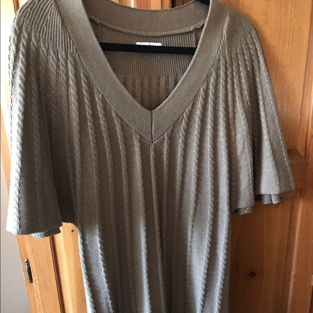 Calvin Klein light weight sweater