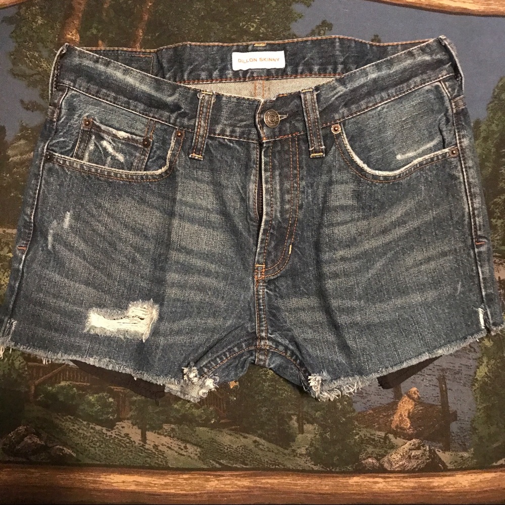 Bullhead Denim* high waist distressed cutoffs, s31