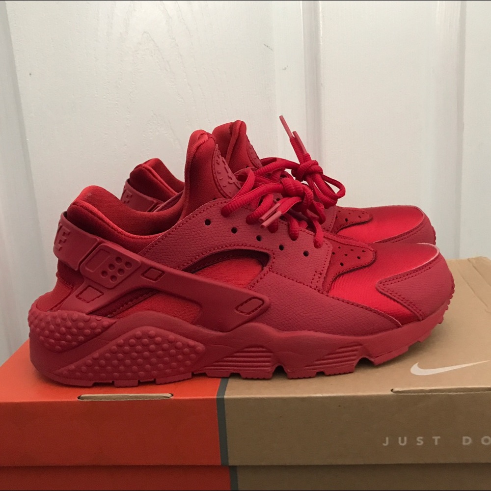 Gym Red Nike Huarache