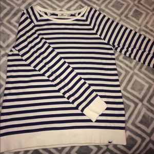 BRAND NEW VINEYARD VINES SWEATER