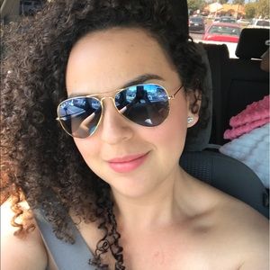 Meet your Posher, Sonia