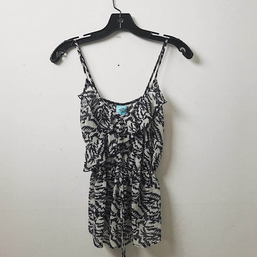 Nordstrom brand pattern top