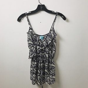 Nordstrom brand pattern top