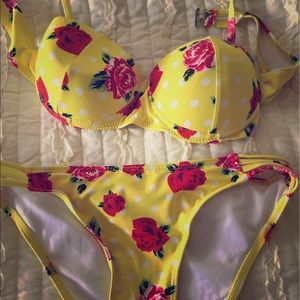 Padded floral bikini