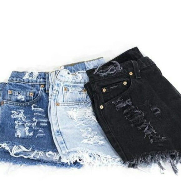 Custom vintage Levi's hi cut shorts made to order - Picture 2 of 5