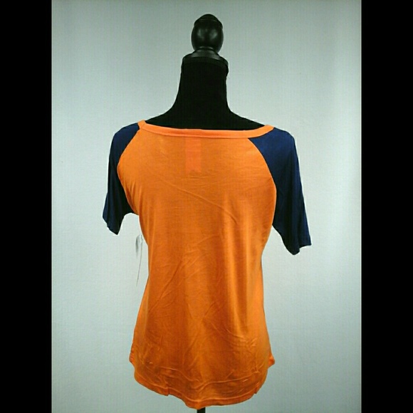 SOLD OUT! Orange & Blue Tee💙💛 - Picture 7 of 7