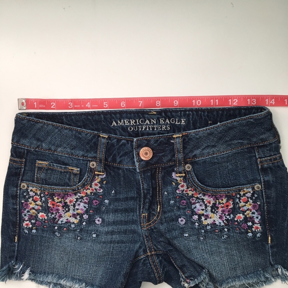 American Eagle Floral Denim Shorts - Picture 3 of 5