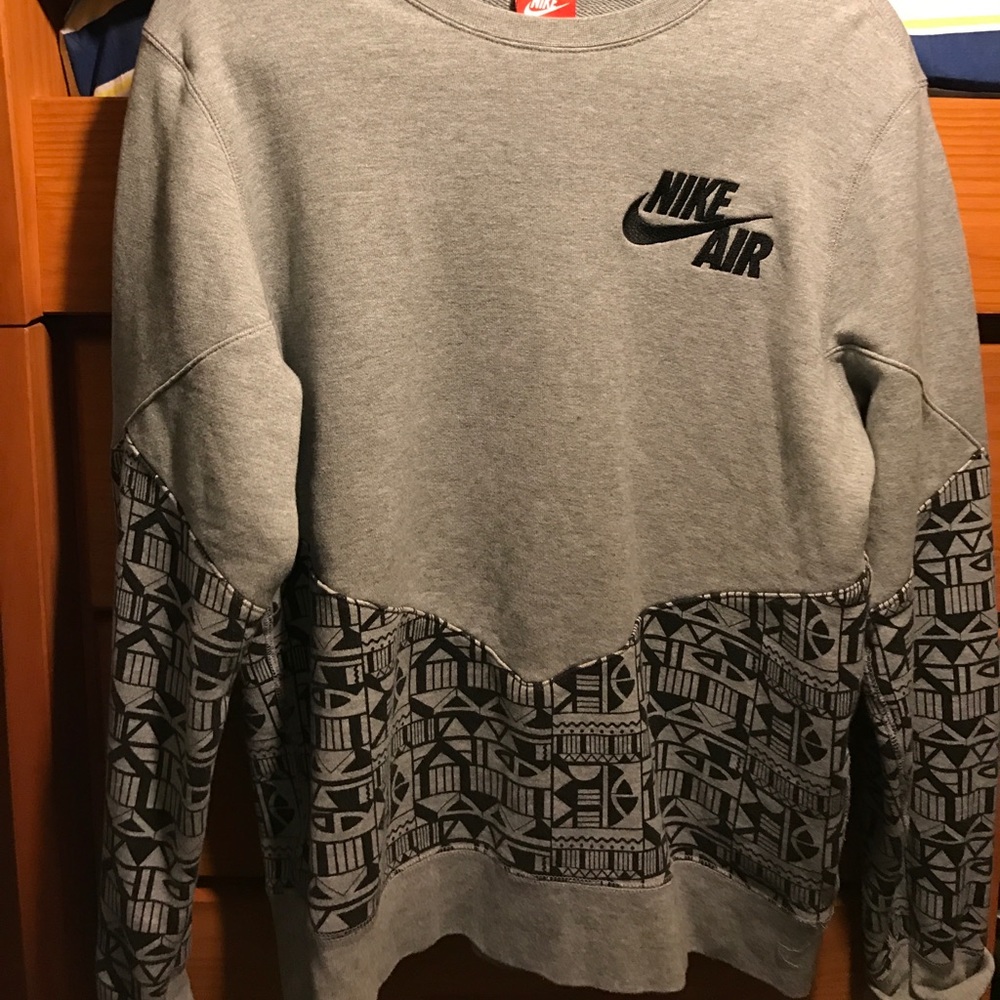 NIKE AIR SWEATSHIRT