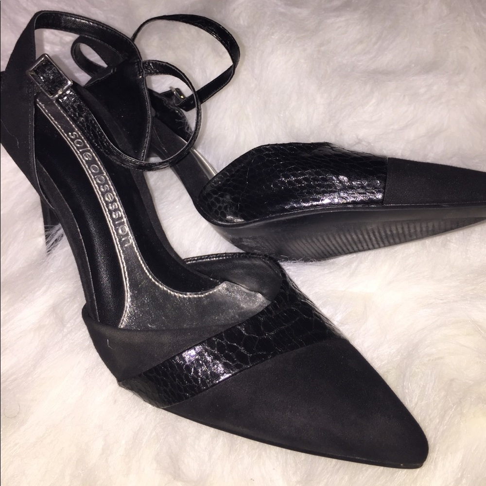 Sole Obsession 4 inch pointy toe black heels