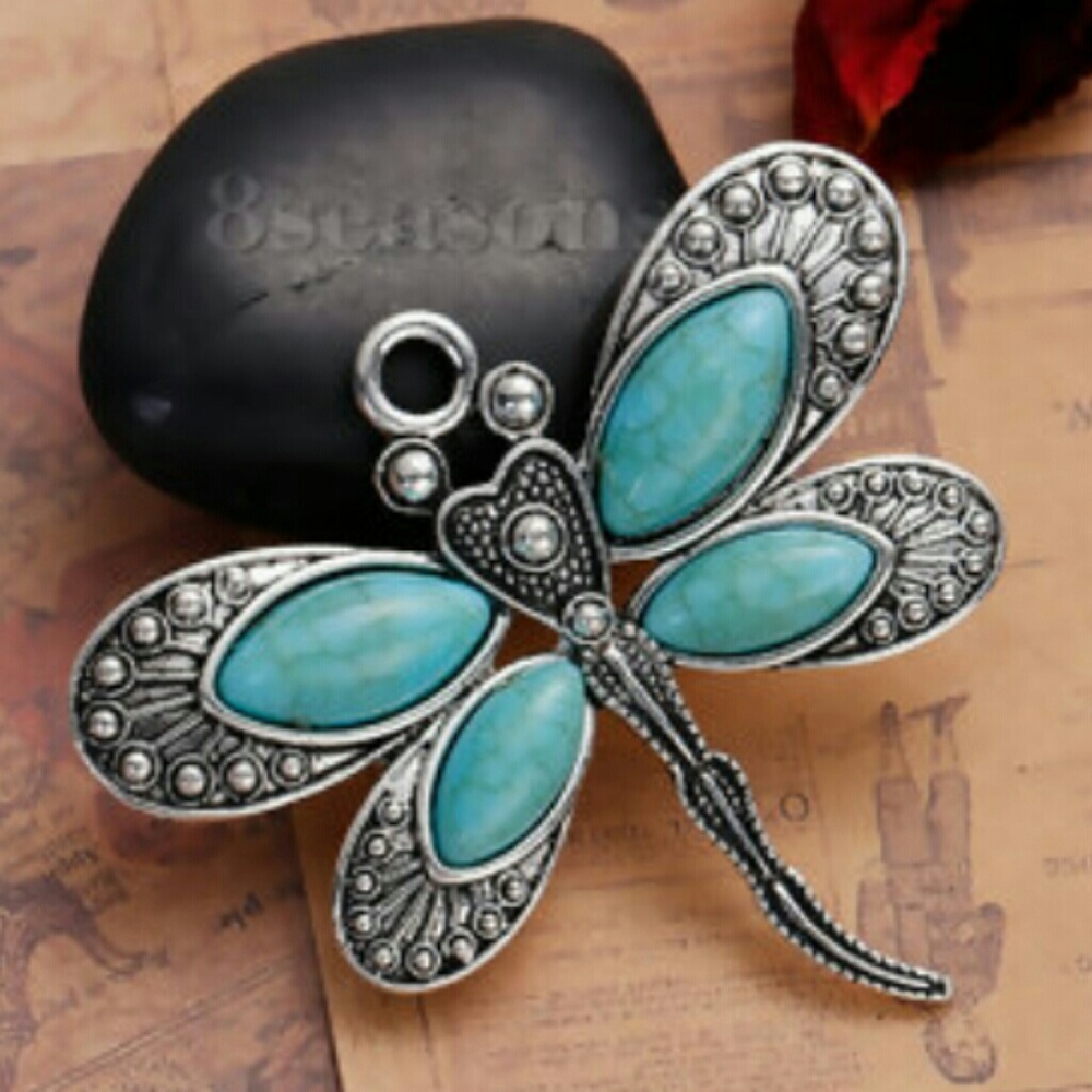 🆕BOHO Chic Dragonfly Animal Antique Pendant