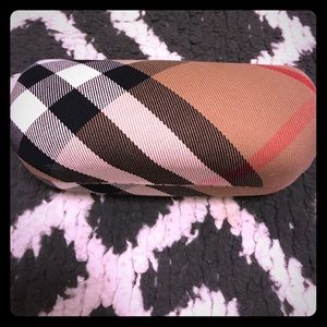 Burberry sunglass case