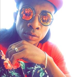 Meet your Posher, Christopher