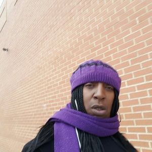 Meet your Posher, Felicia