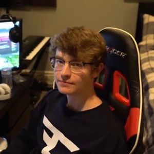 Meet your Posher, Ella