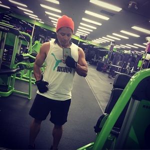 Meet your Posher, Carlos