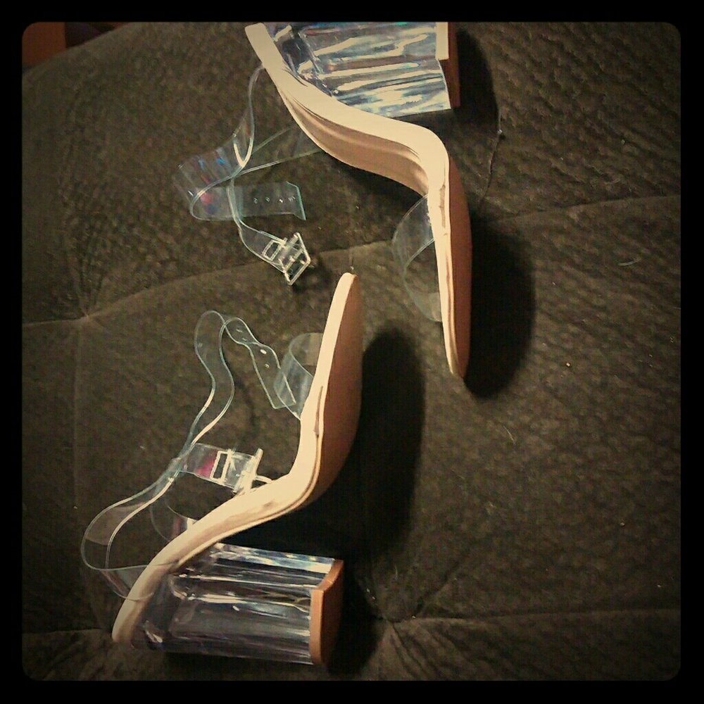 Clear Platforms - Picture 1 of 1